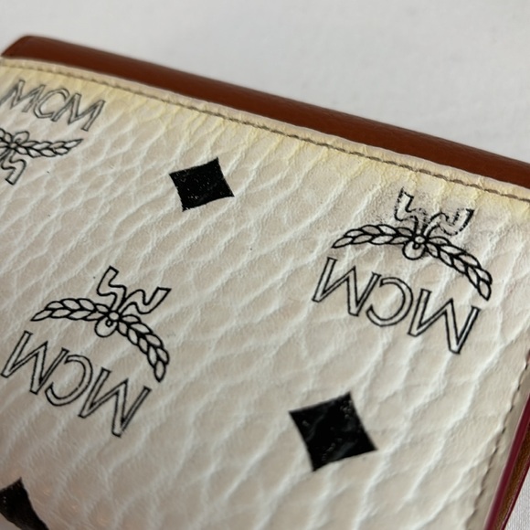 MCM Patricia trifold wallet in white/cognac - Picture 5 of 12